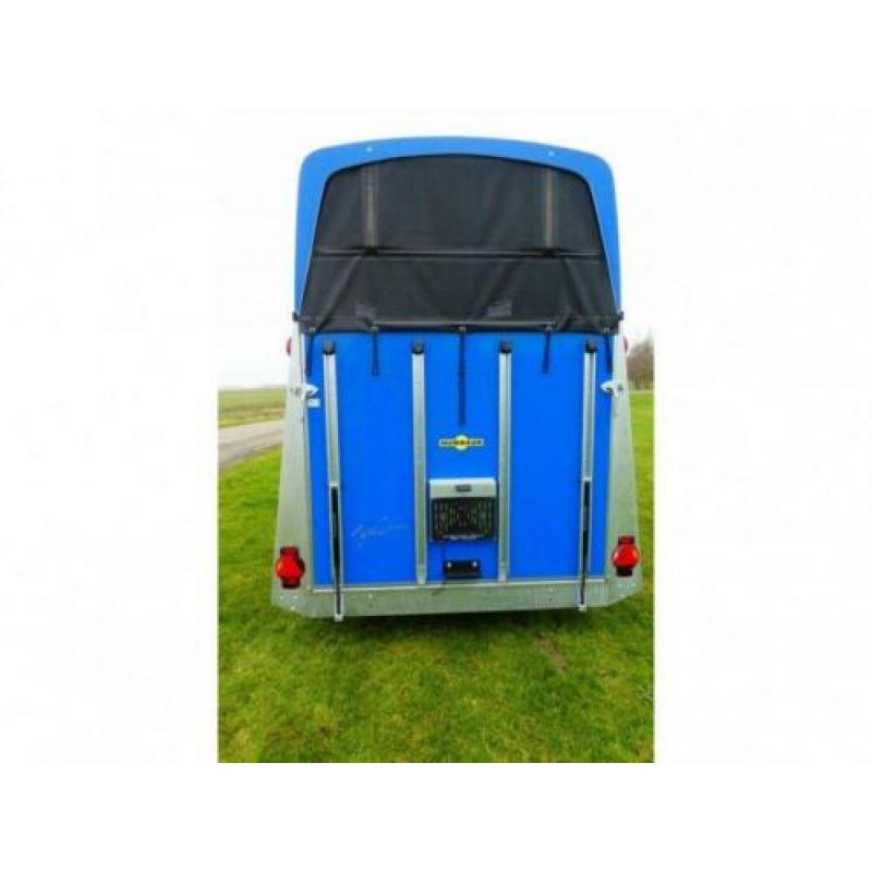 Bij Eemsned Zephir Aero polyester paardentrailer