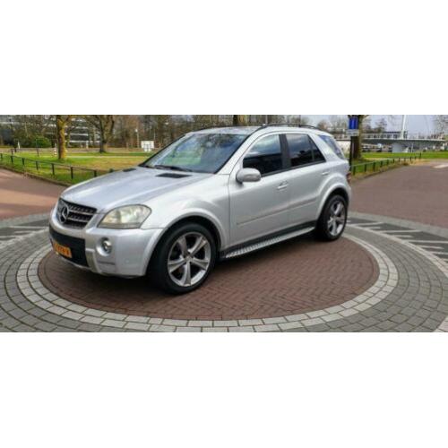Mercedes 350 ML V6 Benzine AMG UITVOERING