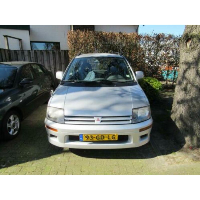 Mitsubishi Space Runner 2.0 GLX 2000-Verkocht !