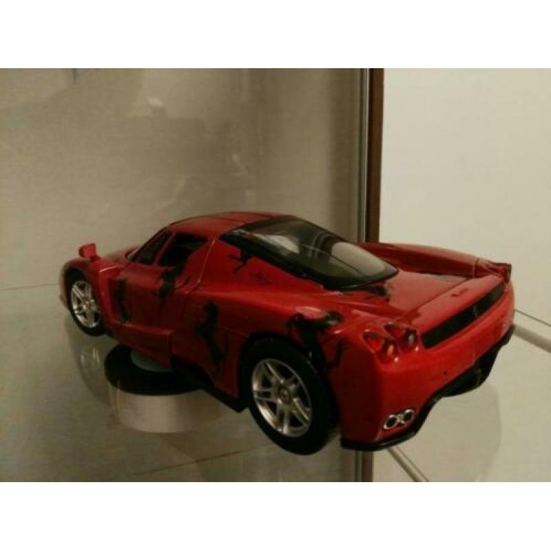 Enzo Ferrari 1:18 ( special Edition !!!!! )