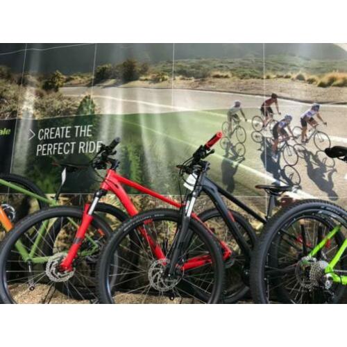 Demo en showroom modellen 25 tot 50% korting fietsen ACTIE
