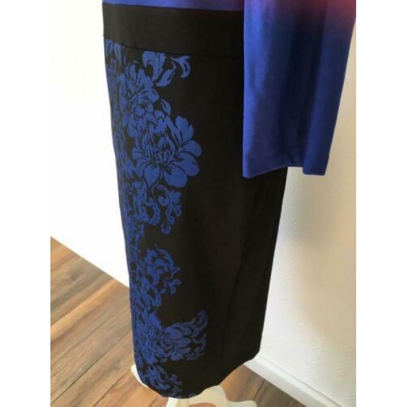 Prachtige nieuwe jurk Maat 40 stretch Blauw/Zwart