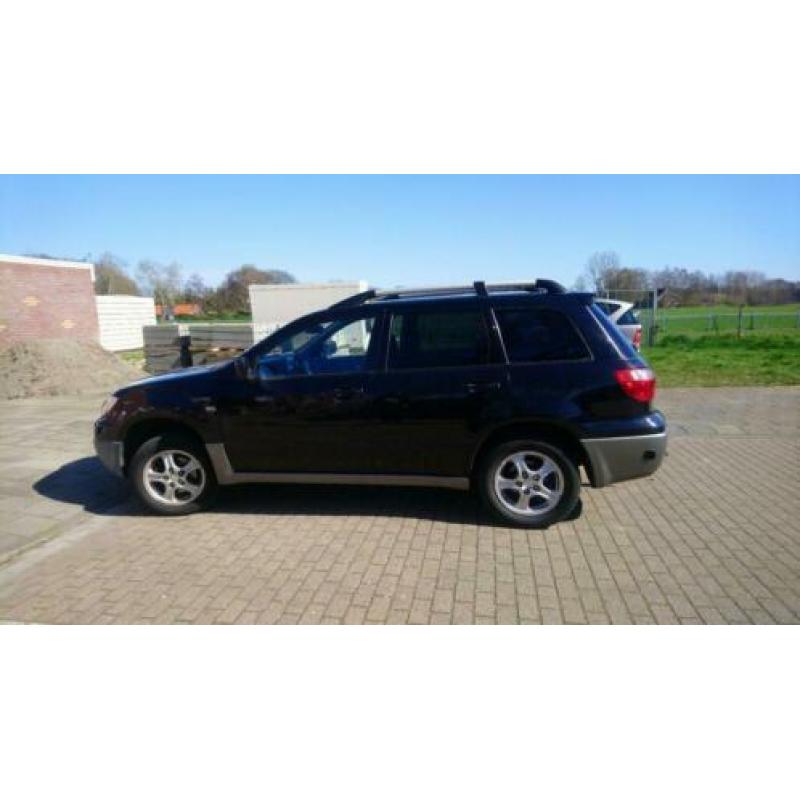 Mitsubishi Outlander 2.0 MPI 2WD 2006 Zwart