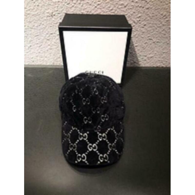 Gucci GG Velvet Cap