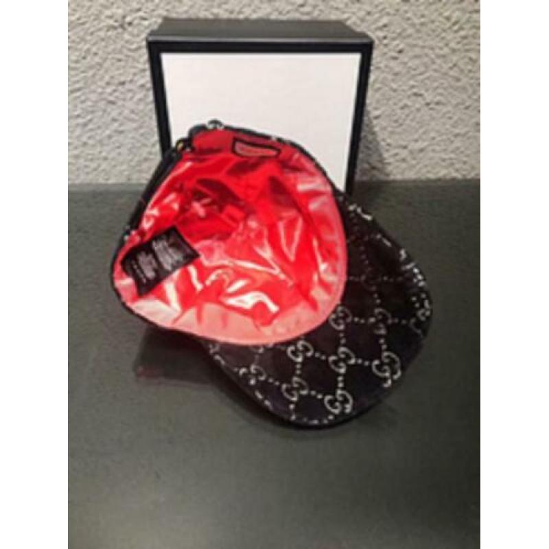Gucci GG Velvet Cap