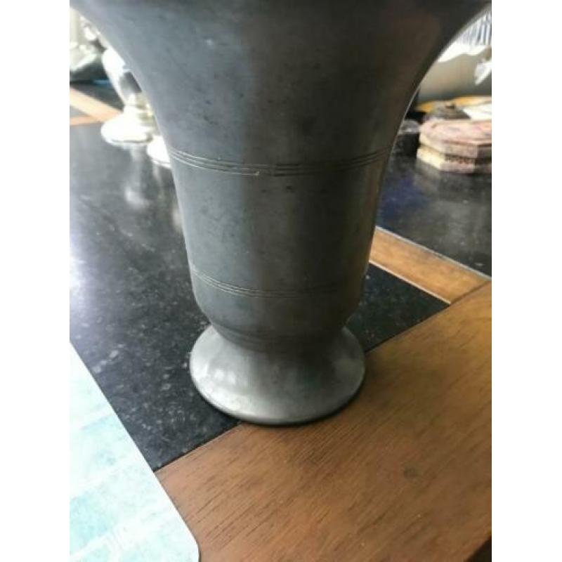 Partij : Brocante : tinnen vaas etc etc etc .Ook los te koop