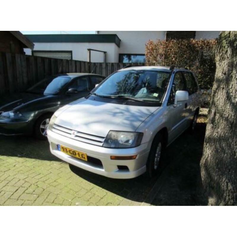 Mitsubishi Space Runner 2.0 GLX 2000-Verkocht !