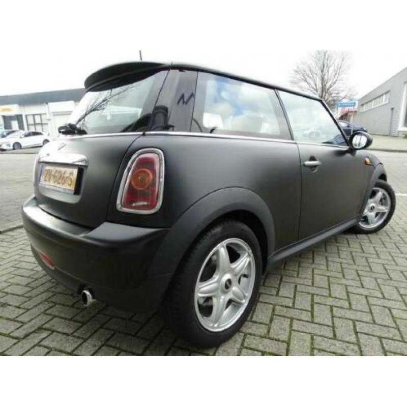 Mini Cooper 1.6 Airco Mat Zwart *98.047 km*