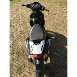 Baotian scooter. 4T. Geel kenteken.