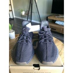 Yeezy Boost 350 V2 cinder maat 46 ( US 11,5 , UK 11 )