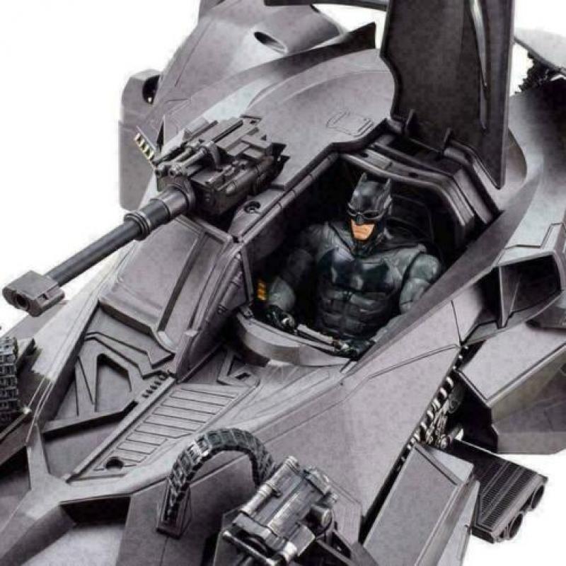 Justice League - Ultimate Remote Control 1:10 Batmobile