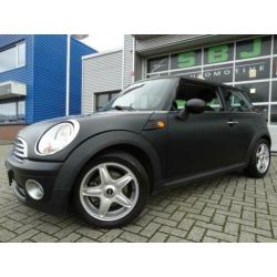 Mini Cooper 1.6 Airco Mat Zwart *98.047 km*