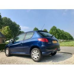 Peugeot 206 1.4 Air-line 3, BJ 2007, APK April 2021
