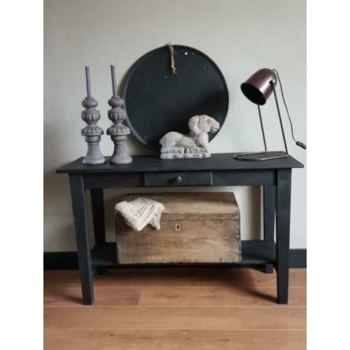Side table in zwarte krijtverf