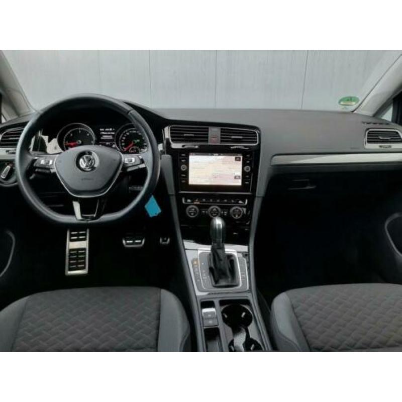 Volkswagen Golf 1.6 TDI Highline € 22.995,00