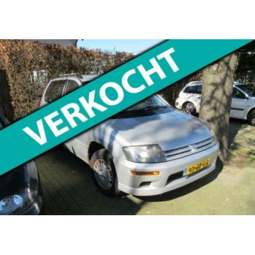 Mitsubishi Space Runner 2.0 GLX 2000-Verkocht !