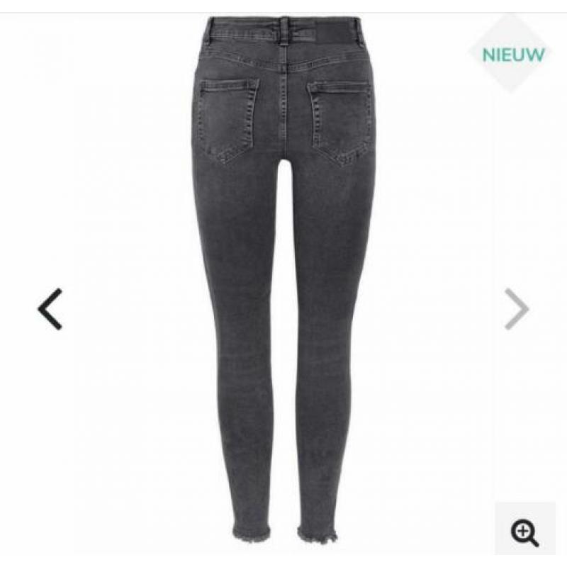 ** Nieuw Pieces Delly Jeans **