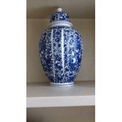 Vaas en vaas met deksel Ceramiche Artistiche.