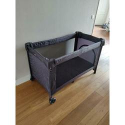 Campingbed in Nieuwstaat te koop.