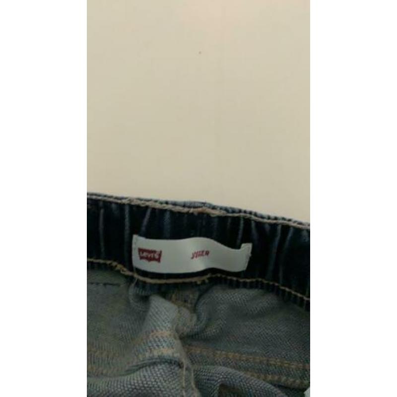 Levi jogger jeans 104/110