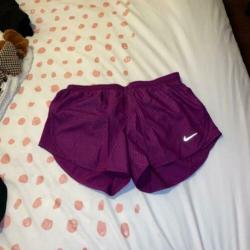 sportkleding - korte broekjes en legging