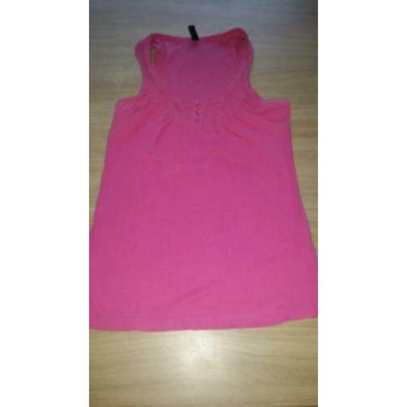 4 shirtjes zonder mouw maat M