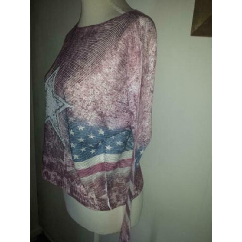 LEUK en TRENDY truitje met stars and stripes mt. M - nieuw