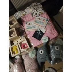 Leuke nieuwe babyspulletjes te koop!