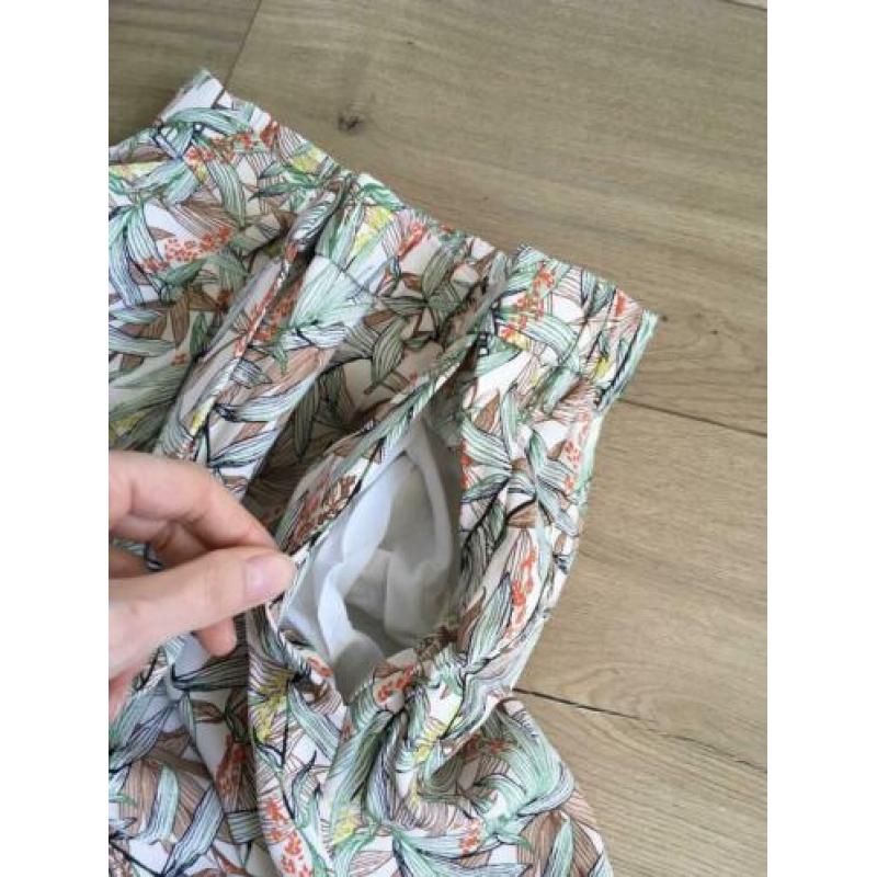 Mooi kort broekje van h&m maat 36
