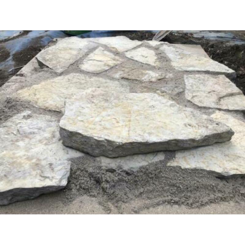 Flagstones ongeveer 25 m2 te koop