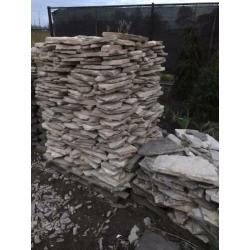 Flagstones ongeveer 25 m2 te koop