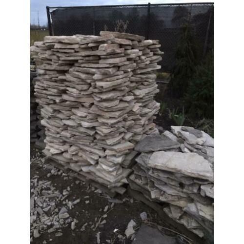 Flagstones ongeveer 25 m2 te koop