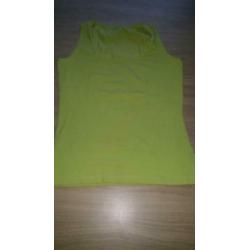 4 shirtjes zonder mouw maat M