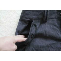 Mooie donkergrijze korte broek. Mt 42. Mek M&S mode