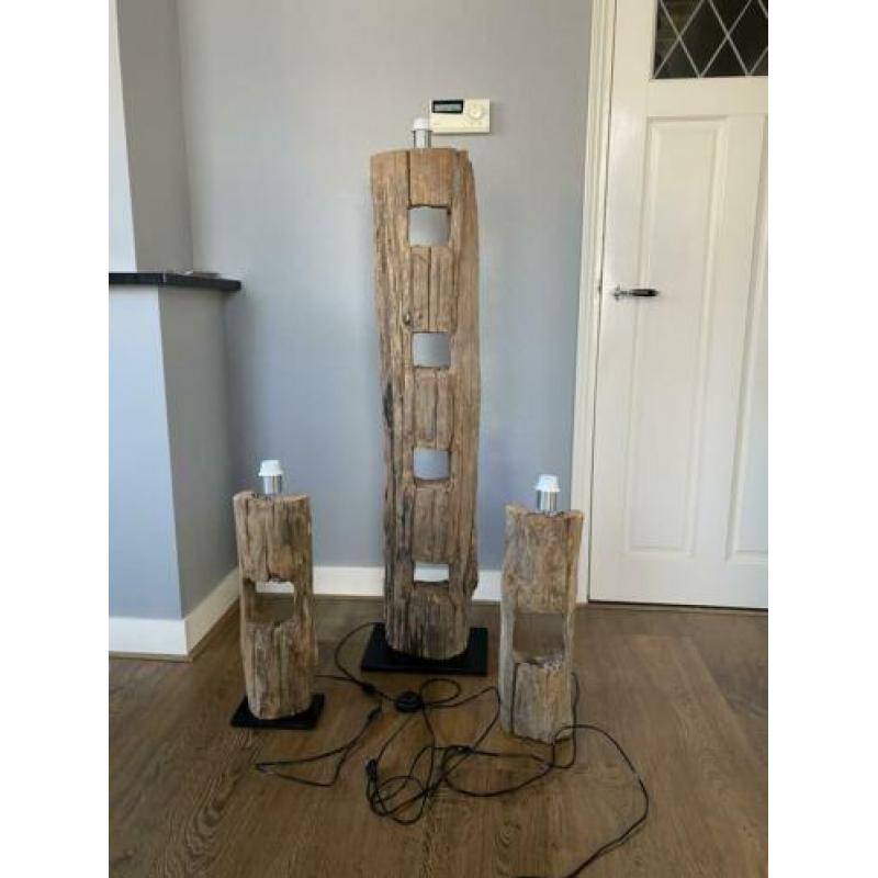 Oud hout heidepaal tafellamp excl kap