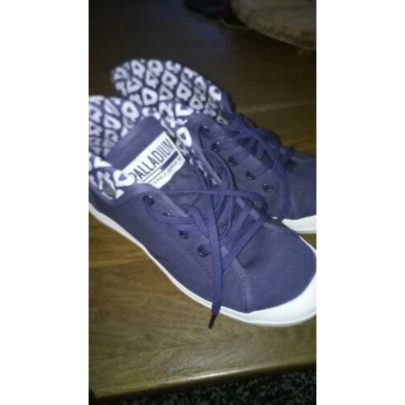 Palladium schoenen. Maat 40