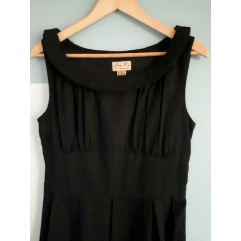 Zwarte Lindy Bop mouwloze jurk z.g.a.n. maat M