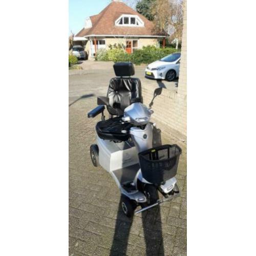 Schitterende scootmobiel Type quingo toura 2