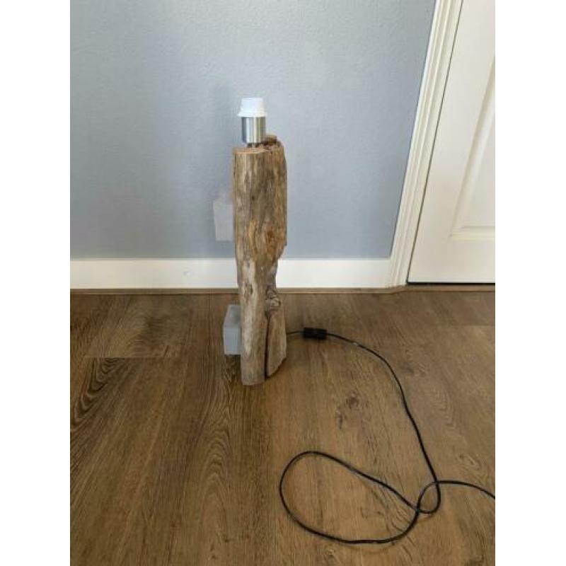 Oud hout heidepaal tafellamp excl kap