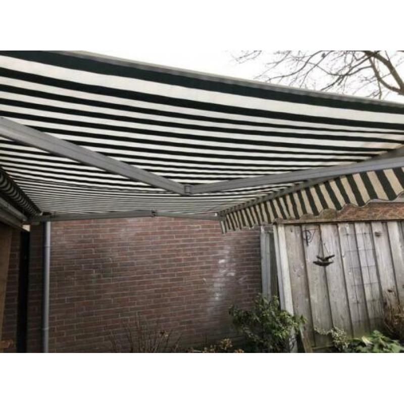 zonnescherm knik arm