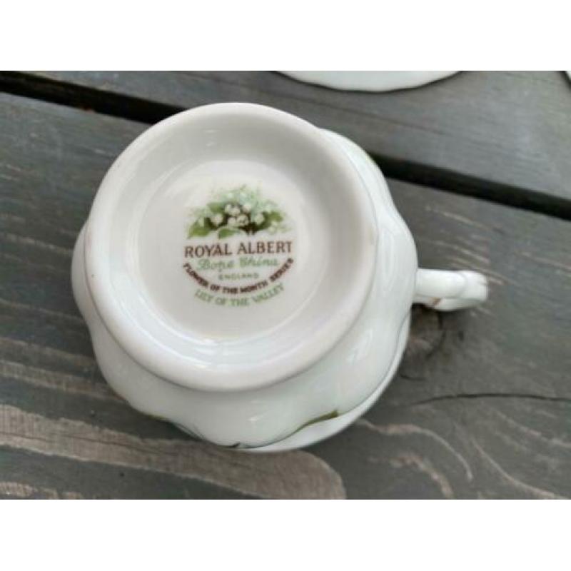 Royal Albert 2 kop en schotel May Lily of The valley