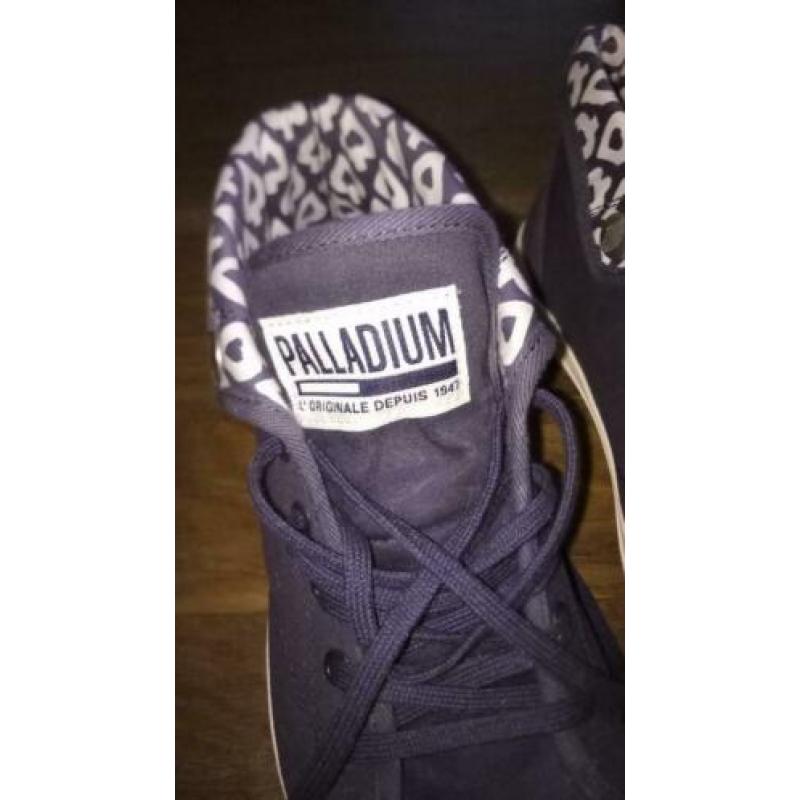 Palladium schoenen. Maat 40