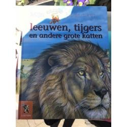 Het grote dierenboek kidsweek,super dieren map incl kaart