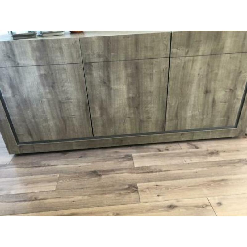 Barkast dressoir en tv meubel