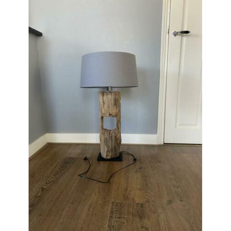 Oud hout heidepaal tafellamp excl kap