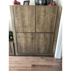 Barkast dressoir en tv meubel