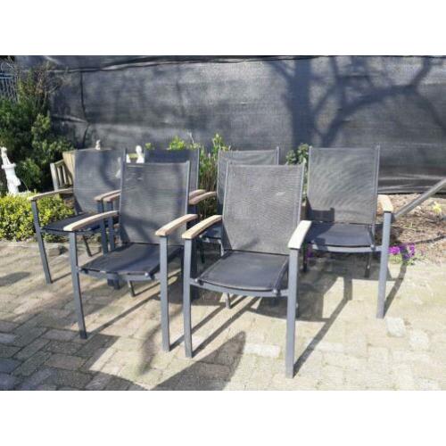 4 leuke tuinstoelen stapelbaar
