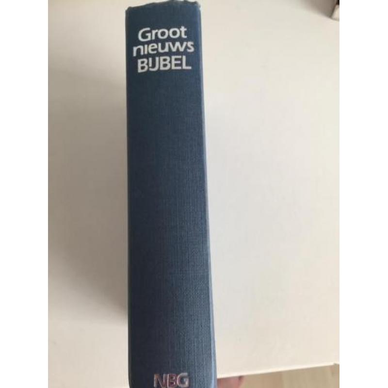 3 Godsdienstige naslagwerken.