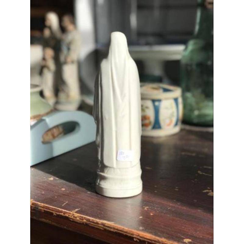 Antiek religieus beeldje maria steen brocante lourdes heilig