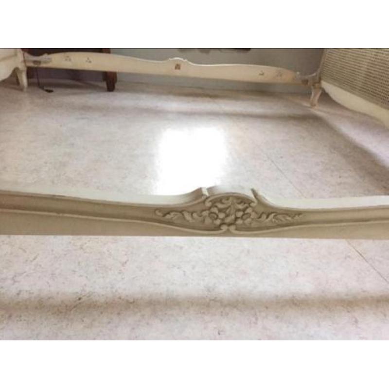 Brocante antiek bed ombouw